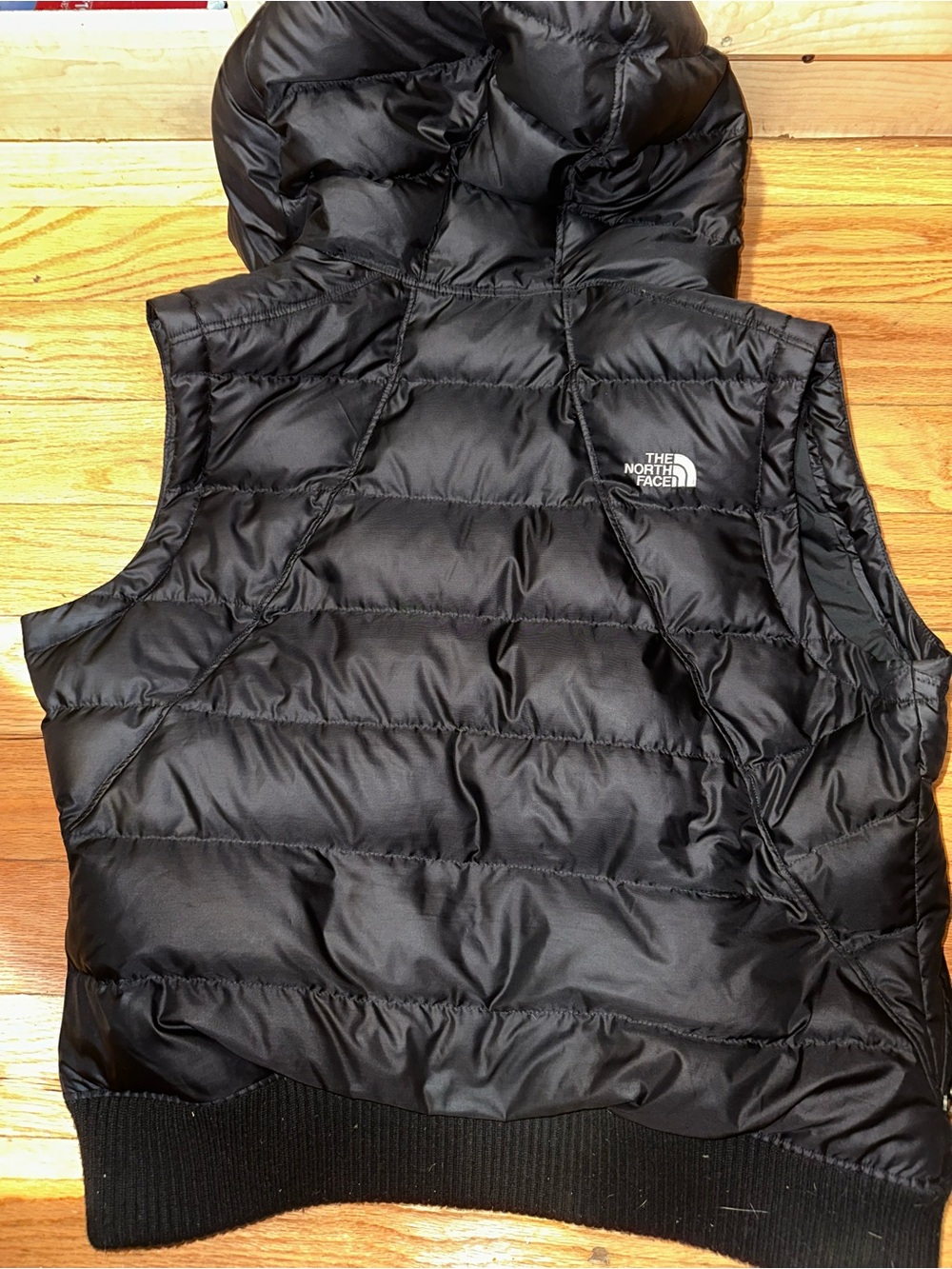 The North Face Black Quilted Puffer Vest with Logo - Picture 8 of 9
